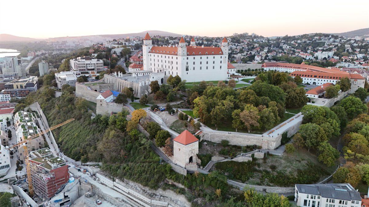 DJI_20260930183118_0013_D