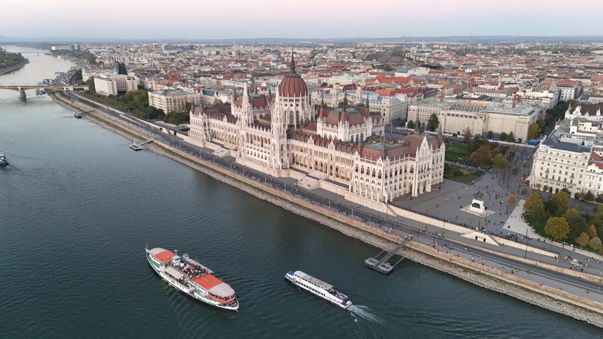 Parlament